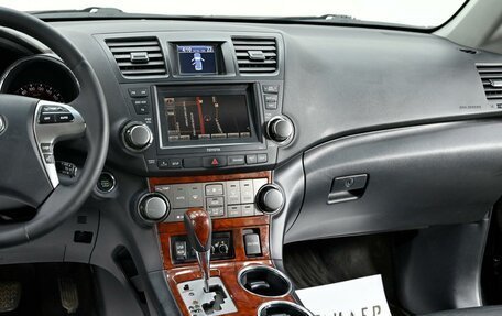 Toyota Highlander III, 2012 год, 1 565 000 рублей, 11 фотография