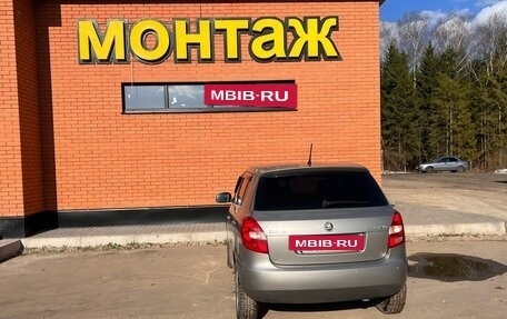 Skoda Fabia II, 2014 год, 850 000 рублей, 6 фотография