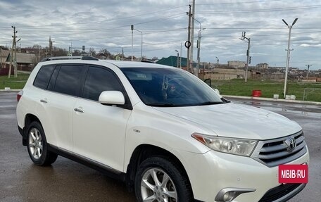 Toyota Highlander III, 2013 год, 2 150 000 рублей, 9 фотография