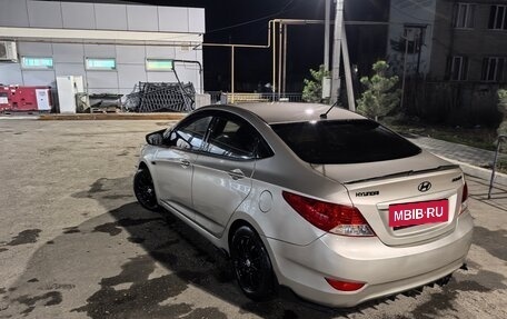 Hyundai Solaris II рестайлинг, 2013 год, 980 000 рублей, 3 фотография