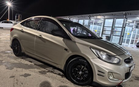 Hyundai Solaris II рестайлинг, 2013 год, 980 000 рублей, 11 фотография