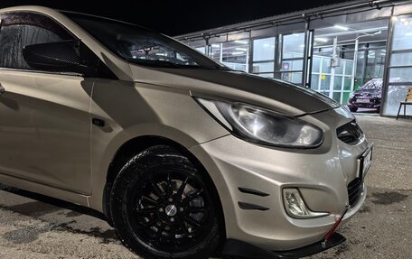 Hyundai Solaris II рестайлинг, 2013 год, 980 000 рублей, 12 фотография