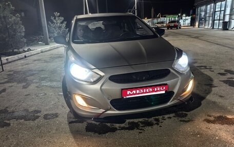 Hyundai Solaris II рестайлинг, 2013 год, 980 000 рублей, 14 фотография