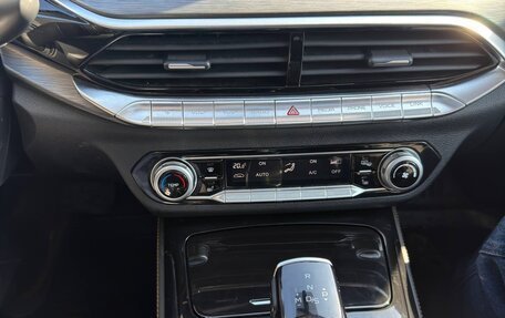 FAW Bestune T77, 2022 год, 1 630 000 рублей, 12 фотография