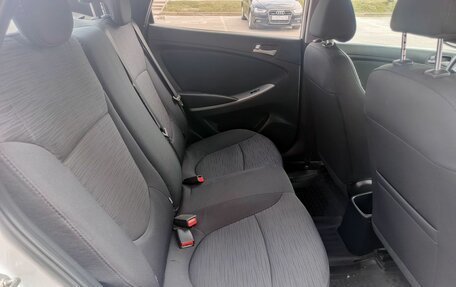 Hyundai Solaris II рестайлинг, 2016 год, 899 000 рублей, 16 фотография