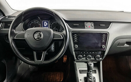 Skoda Octavia, 2018 год, 1 677 000 рублей, 12 фотография