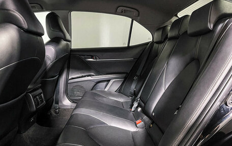 Toyota Camry, 2019 год, 2 677 000 рублей, 10 фотография