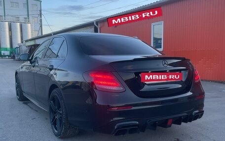 Mercedes-Benz E-Класс, 2018 год, 2 850 000 рублей, 7 фотография