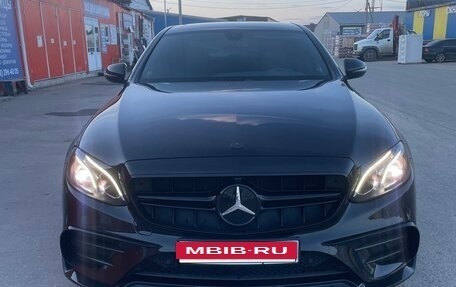 Mercedes-Benz E-Класс, 2018 год, 2 850 000 рублей, 13 фотография