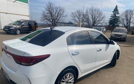 KIA Rio IV, 2020 год, 1 680 000 рублей, 2 фотография