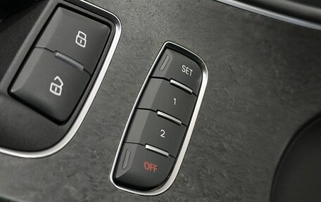 Audi A6, 2017 год, 1 830 000 рублей, 18 фотография