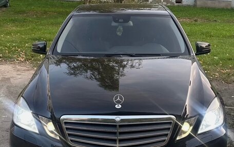 Mercedes-Benz E-Класс, 2011 год, 1 400 000 рублей, 1 фотография