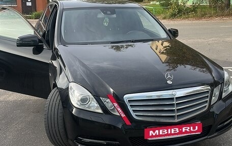 Mercedes-Benz E-Класс, 2011 год, 1 400 000 рублей, 11 фотография