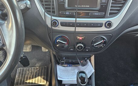 Hyundai Solaris II рестайлинг, 2017 год, 65 000 рублей, 9 фотография