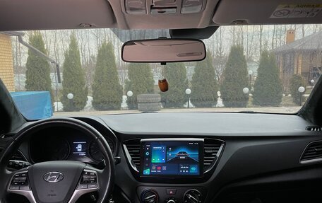 Hyundai Solaris II рестайлинг, 2017 год, 1 400 000 рублей, 9 фотография