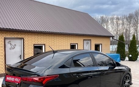 Hyundai Solaris II рестайлинг, 2017 год, 1 400 000 рублей, 5 фотография