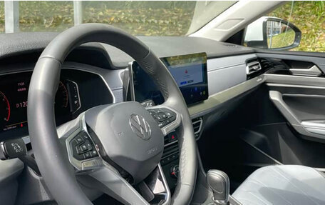 Volkswagen Lavida, 2024 год, 1 980 000 рублей, 15 фотография