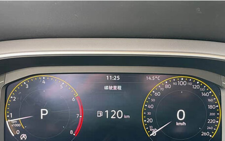 Volkswagen Lavida, 2024 год, 1 980 000 рублей, 14 фотография