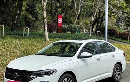 Volkswagen Lavida, 2024 год, 1 980 000 рублей, 2 фотография