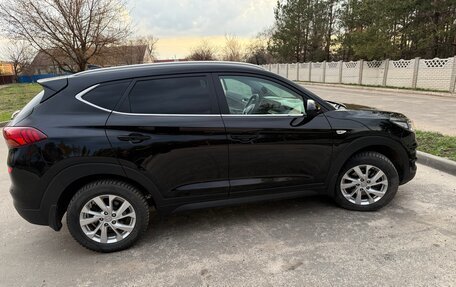 Hyundai Tucson III, 2019 год, 2 850 000 рублей, 2 фотография