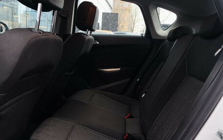 Opel Astra J, 2011 год, 700 000 рублей, 8 фотография