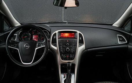 Opel Astra J, 2011 год, 700 000 рублей, 9 фотография