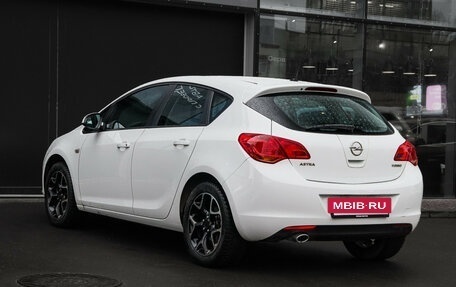 Opel Astra J, 2011 год, 700 000 рублей, 6 фотография