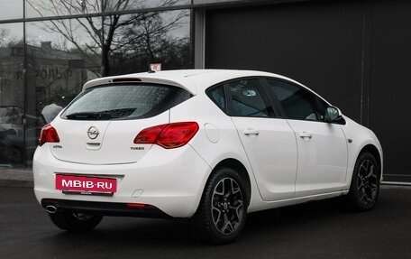 Opel Astra J, 2011 год, 700 000 рублей, 4 фотография