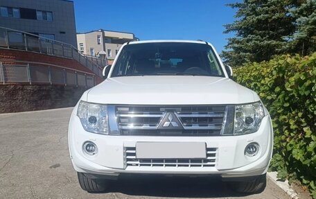 Mitsubishi Pajero IV, 2013 год, 2 150 000 рублей, 3 фотография