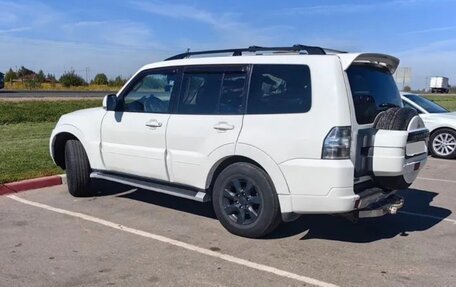 Mitsubishi Pajero IV, 2013 год, 2 150 000 рублей, 2 фотография