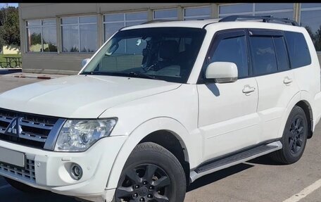 Mitsubishi Pajero IV, 2013 год, 2 150 000 рублей, 22 фотография