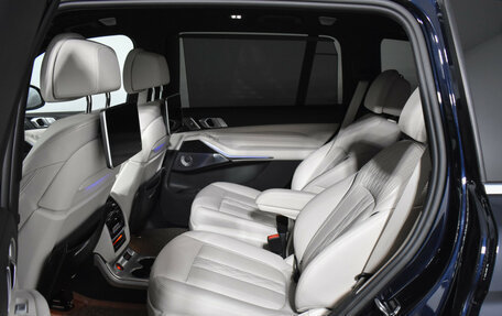 BMW X7, 2021 год, 10 815 000 рублей, 11 фотография