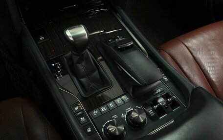 Lexus LX III, 2018 год, 8 589 000 рублей, 12 фотография