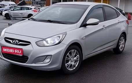 Hyundai Solaris II рестайлинг, 2011 год, 635 000 рублей, 1 фотография