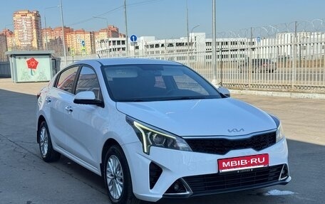KIA Rio IV, 2021 год, 1 450 000 рублей, 1 фотография