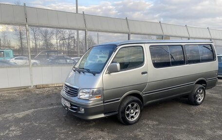 Toyota HiAce H100, 2004 год, 1 450 000 рублей, 2 фотография