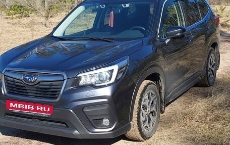 Subaru Forester, 2019 год, 2 950 000 рублей, 2 фотография