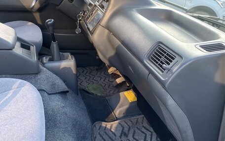 Toyota HiAce H100, 2004 год, 1 450 000 рублей, 9 фотография