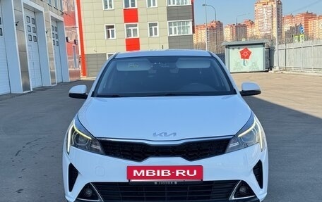 KIA Rio IV, 2021 год, 1 450 000 рублей, 2 фотография