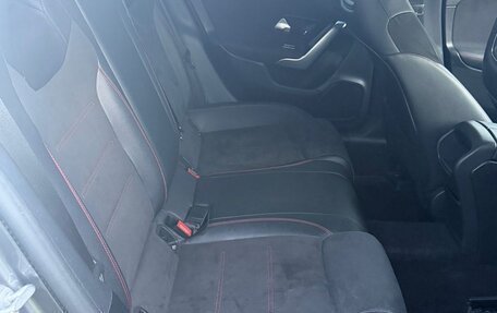 Mercedes-Benz CLA, 2019 год, 2 750 000 рублей, 9 фотография