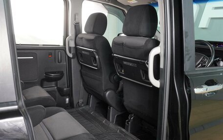 Honda Stepwgn IV, 2016 год, 1 749 000 рублей, 13 фотография