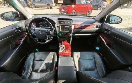 Toyota Camry, 2014 год, 1 300 000 рублей, 9 фотография