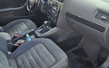 Volkswagen Jetta VI, 2017 год, 1 500 000 рублей, 15 фотография