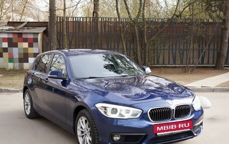 BMW 1 серия, 2018 год, 2 400 000 рублей, 3 фотография