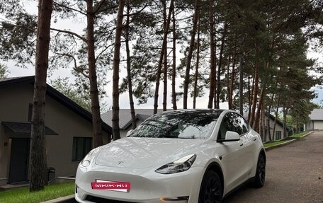 Tesla Model Y I, 2023 год, 3 750 000 рублей, 4 фотография