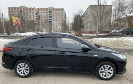 Hyundai Solaris II рестайлинг, 2022 год, 1 780 000 рублей, 7 фотография