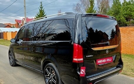 Mercedes-Benz V-Класс, 2016 год, 3 750 000 рублей, 8 фотография