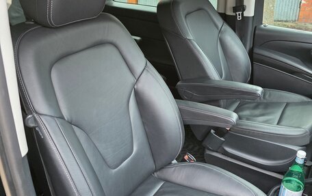 Mercedes-Benz V-Класс, 2016 год, 3 750 000 рублей, 17 фотография