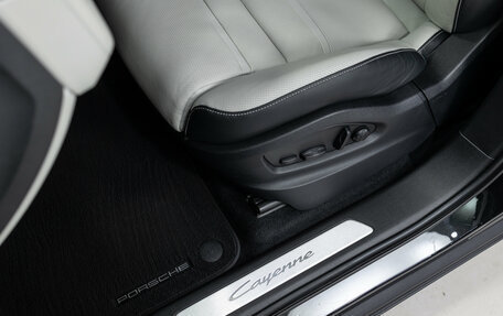 Porsche Cayenne III, 2023 год, 13 990 000 рублей, 12 фотография