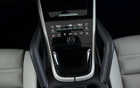 Porsche Cayenne III, 2023 год, 13 990 000 рублей, 18 фотография